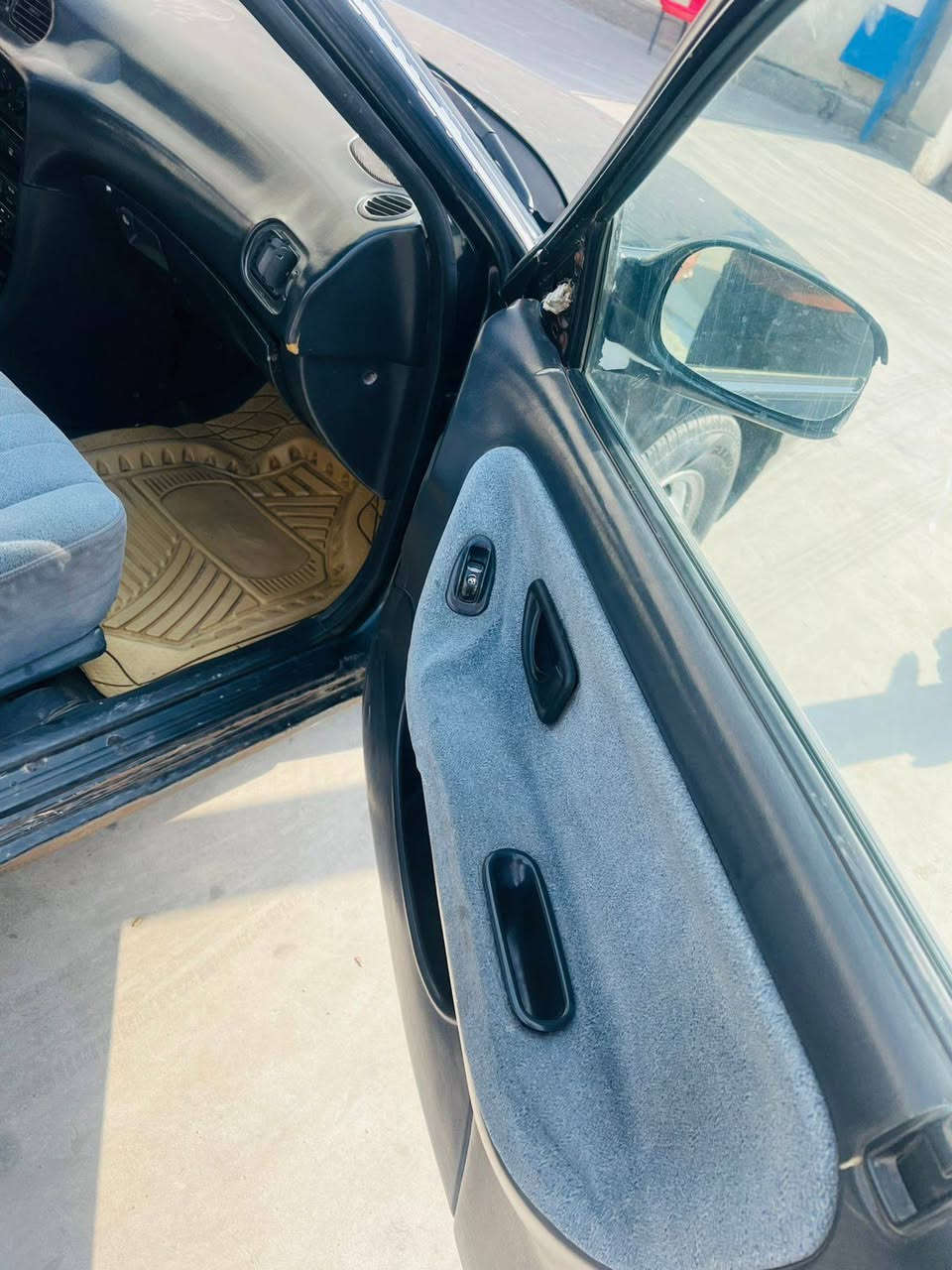 سوناتا تو البيع رقم بغداد بسمي
كير محرك صدر مكفول تبريد  نقص جوزه بس شغال تبريد
سعر 35بيه مجال ***********
