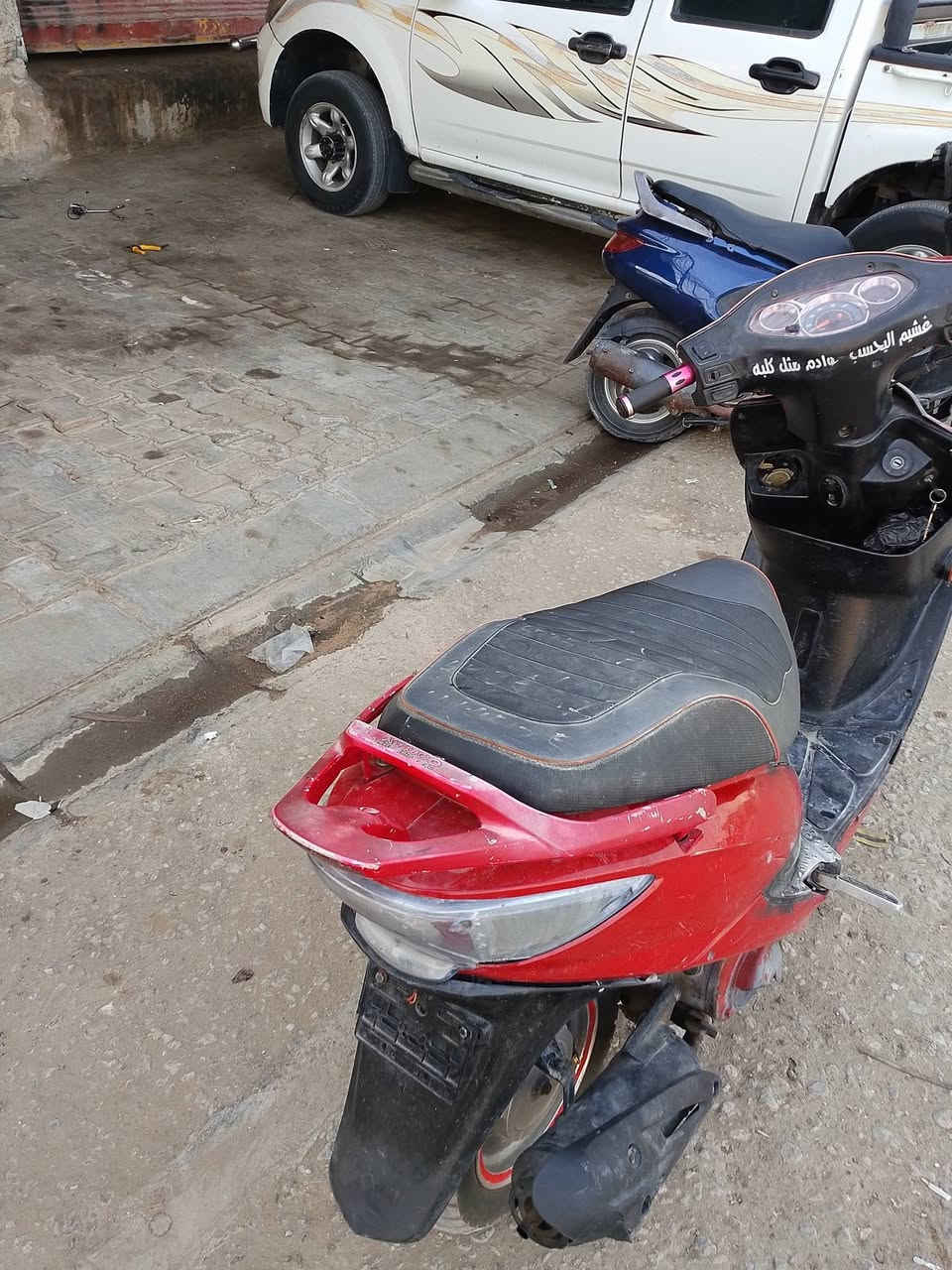 السلام عليكم
كامكو للبيع الدراجه تشتغل نگرة سلف كهربائيات شغاله كفرات تص ونص مكينته ممفتوحه و تبخر 
السعر 200 
العنوان نجف ميلاد حولي خلف ملعب 
***********
