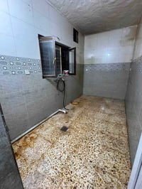 🏠 للإيجار في السيدية – مربع الضباط مشتمل طابق أول بموقع مميز، يتكون من...