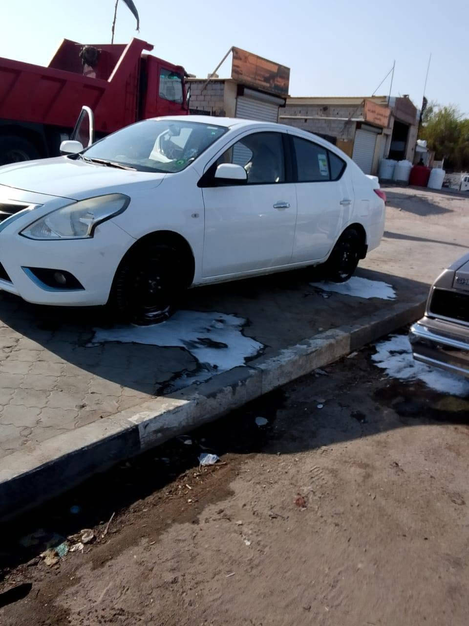 سني ٢١ سنويه توها انتهت بسم نور البصره سعرها ٩٥ بيها مجال 
مكفوله من الصبغ والضربه هذا رقم راعيها انه مكلف بنشر ***********
