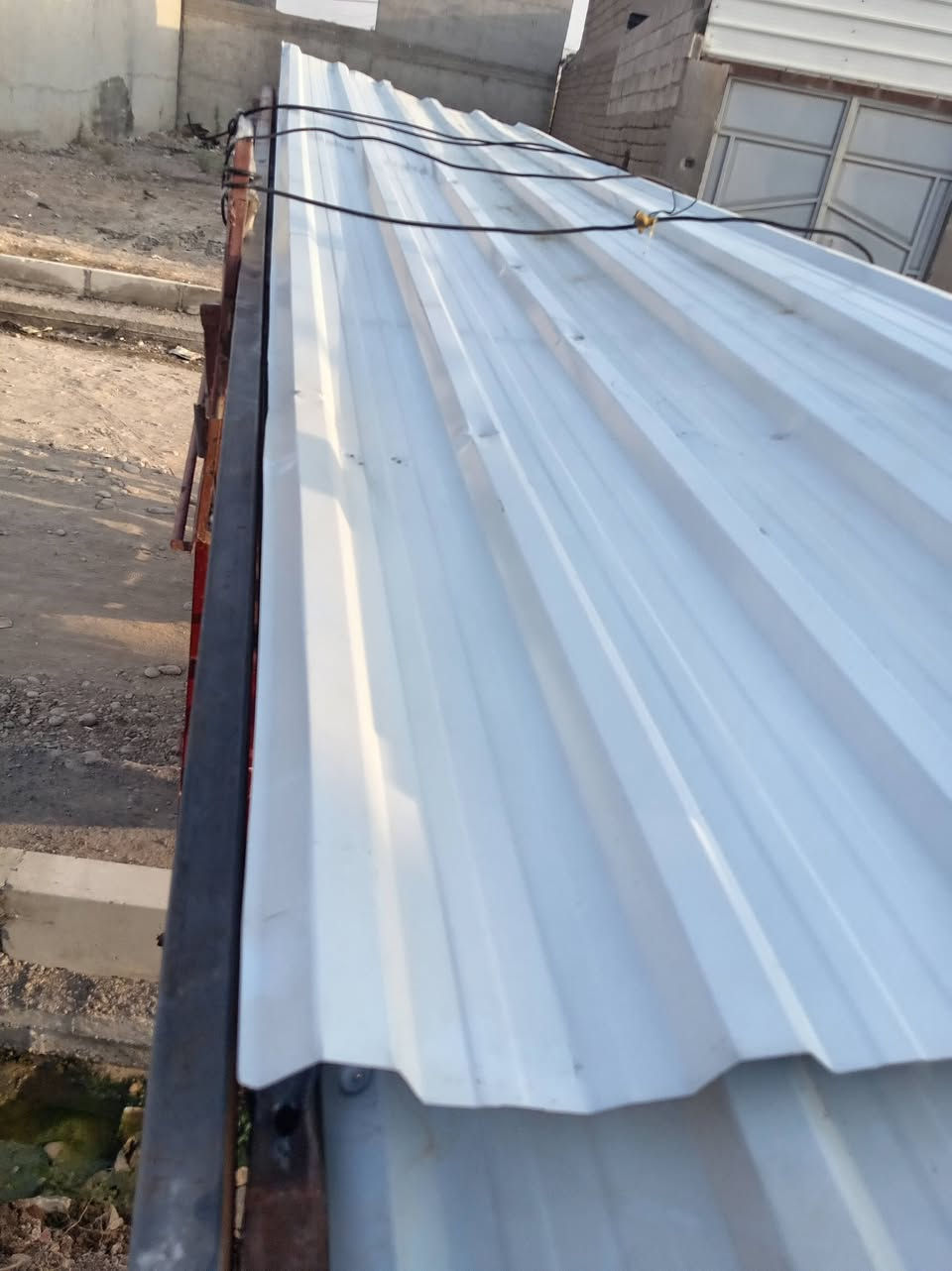 جنكو اربع قطع كل قطعه 5متر+شلمان 3قطع كل قطعه 4متر/السعر 60وبيها مجال بسيط مكاني الانتصار ***********
