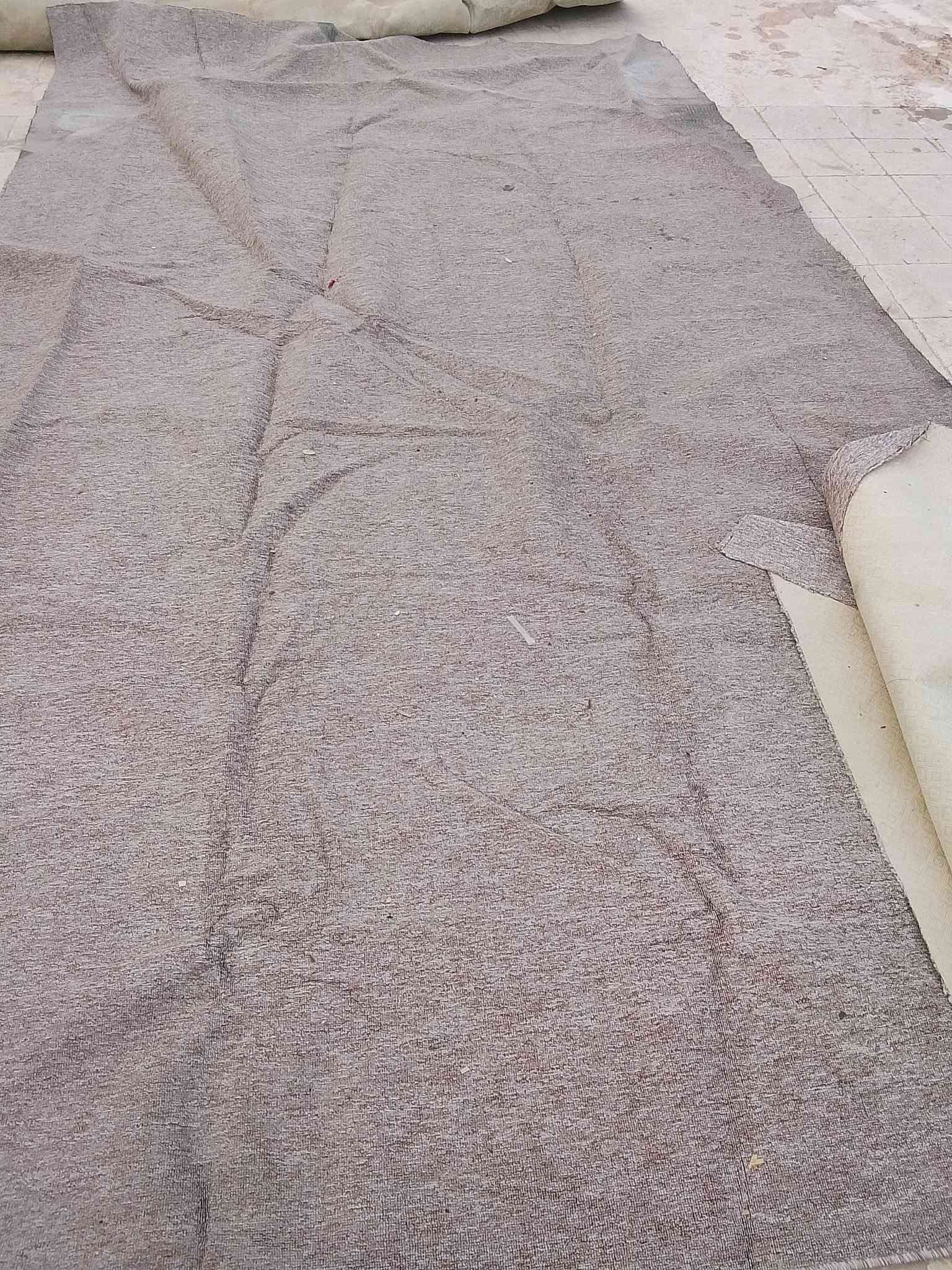 بسط بسعر 15القطعه والاصغار ب 7الف سبع قطع
كلهم ب75الف  شلع  التواصل على الخاص مندوبه مبيعات 
عنوان موصل حي البكر

