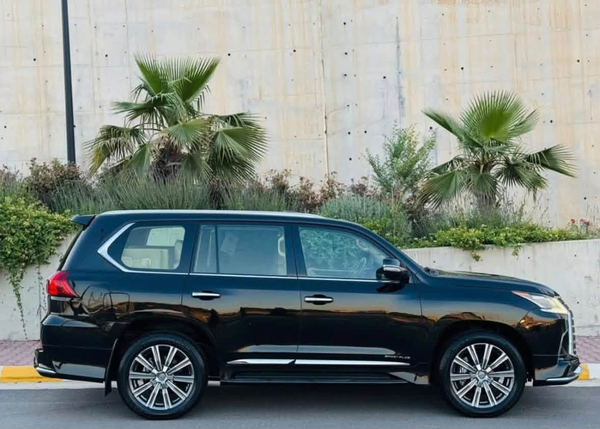لكزز LX 570 | موديل 2016
Sport Plus

فول مواصفات 1/1 بريمي أصلي

داخل بيج

ماشي 115,000 كم حقيقي

كل الغراض أصلية وبلاد

كفالة عامة بشرط الفحص

مراوس ما يرهم بيع نقد

المواصفات

فتحة سقف

بصمة تشغيل

رادار كراسي تبريد 

وتدفئة أمامي وخلفي

تشغيل عن بعد

داخل خلفي VIP

آيباد خلفي

3 شاشات

5 كاميرات

صندوق شفط

نظام جكات رفع وخفض

سلايدر

كراسي جلد

حساسات أمامية وخلفية

ستيرن متعدد التحكم

السيارة بدون صبغ بدون تبديل بدون حادث

فقط شبر صغير PDR غير واضح

الكير والمكينة ما مفتوح

بدون أي نقص أو خلل

4 تايرات جديدة 

سنوية ورقم جديد 

كهربائيات كاملة بشرط

السعر  🟥 :: الاتصال على الأرقام 

‭***********‬

***********
