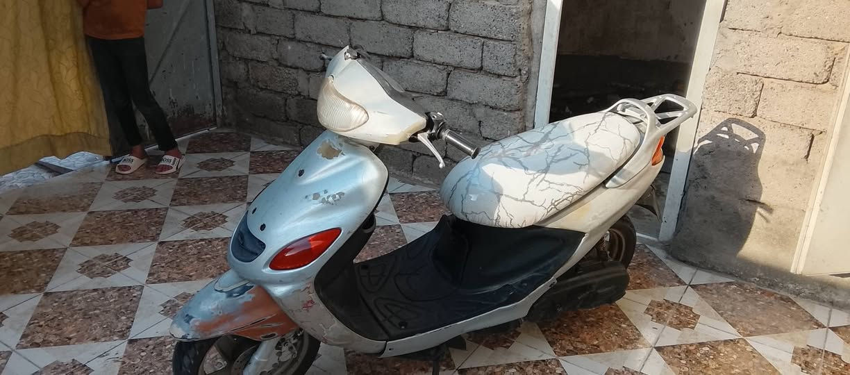 السلام عليكم ماطور اكزز للبيع شغال شرط تحريكه معدل شرط السعر 250 بي مجال بسيط 
***********
***********
