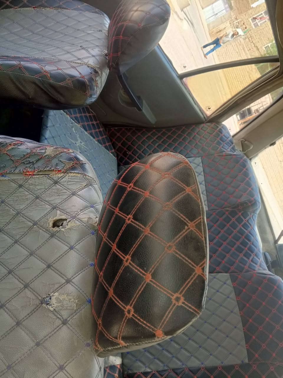 سايبه للبيع سياره جاهزه كير ومكينه جدد شواصي بلادي كهربايات كله شغاله سياره خير من الله صاحبه بل دوانيه ماواصله ابيع عل اهل وضع هاذه العنوان نجف سعر ب 13ورقه
‏‪***********

