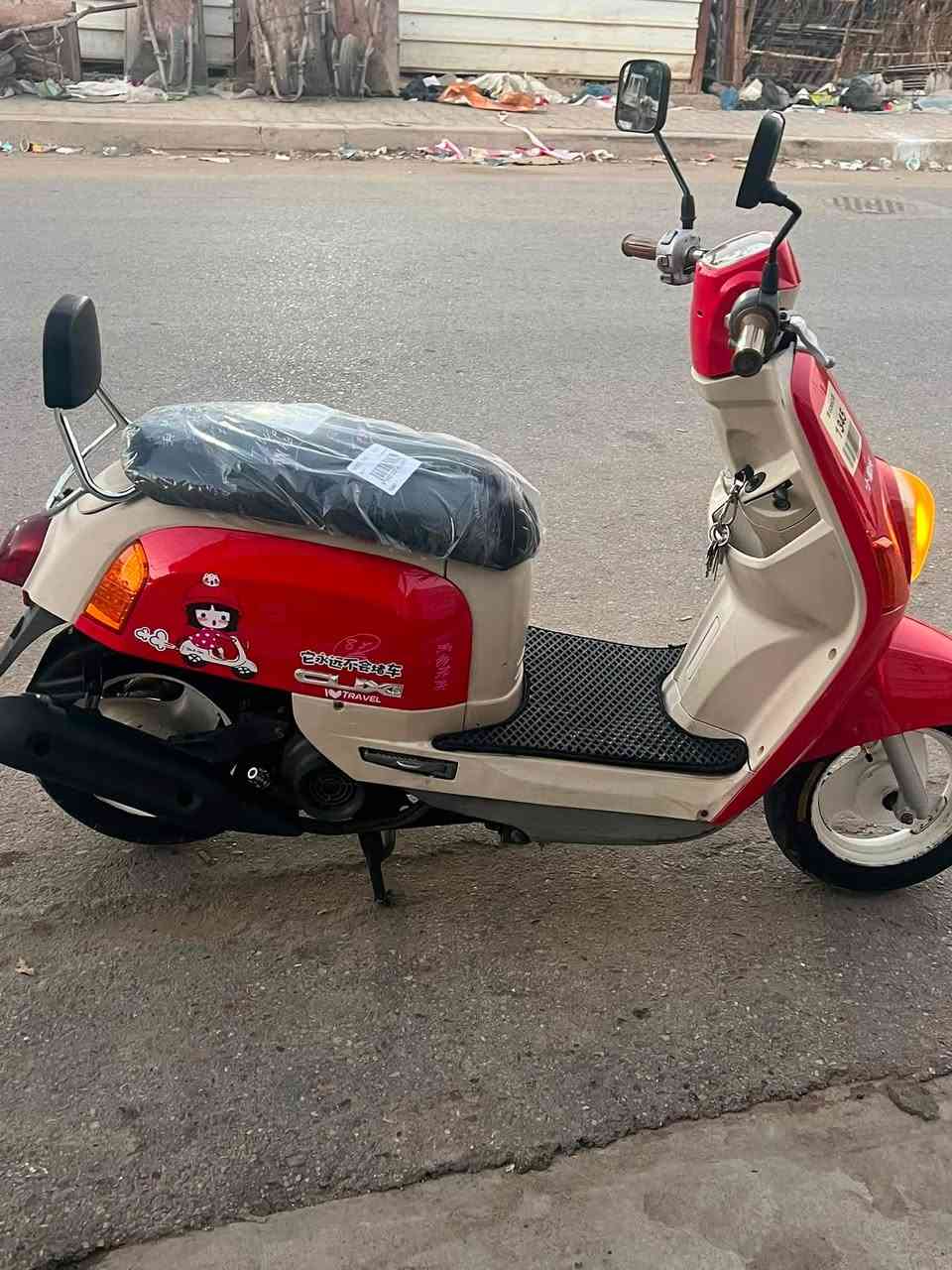 سلام عليكم بوليس طماطه  كفرات بلادي للبيع نضافه 100/90 دراجه مكينه ممفتوحه دراجه خرسه شلعه ومعدل حلو. سعر 850 وبيه مجال حك جيه عنوان بغداد 
***********
