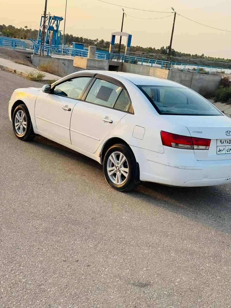 سوناتا 2009 خليجي
مكينه 2000 
سنويه نافذة 
بيها صفحة معورة ومصبوغه
سونارهه موجود  
تخم تاير
 باتري جديد منضومة جديدة 
كهربائيات
 بانوراما 
 تبريد ثلج
 سعرها 70 عنوان ديوانية غماس ***********
