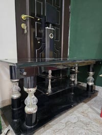 ميز • زجاج أسود • ١٢٠×٥٠ سم