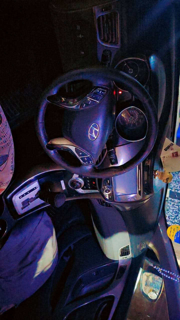 السلام عليكم موديل ١٢ أمريكي مبدل جنطه والباقي ليبل واحد مكينه دوش السياره لمتد مكاني حي الجهاد السعر ٩٢
***********
