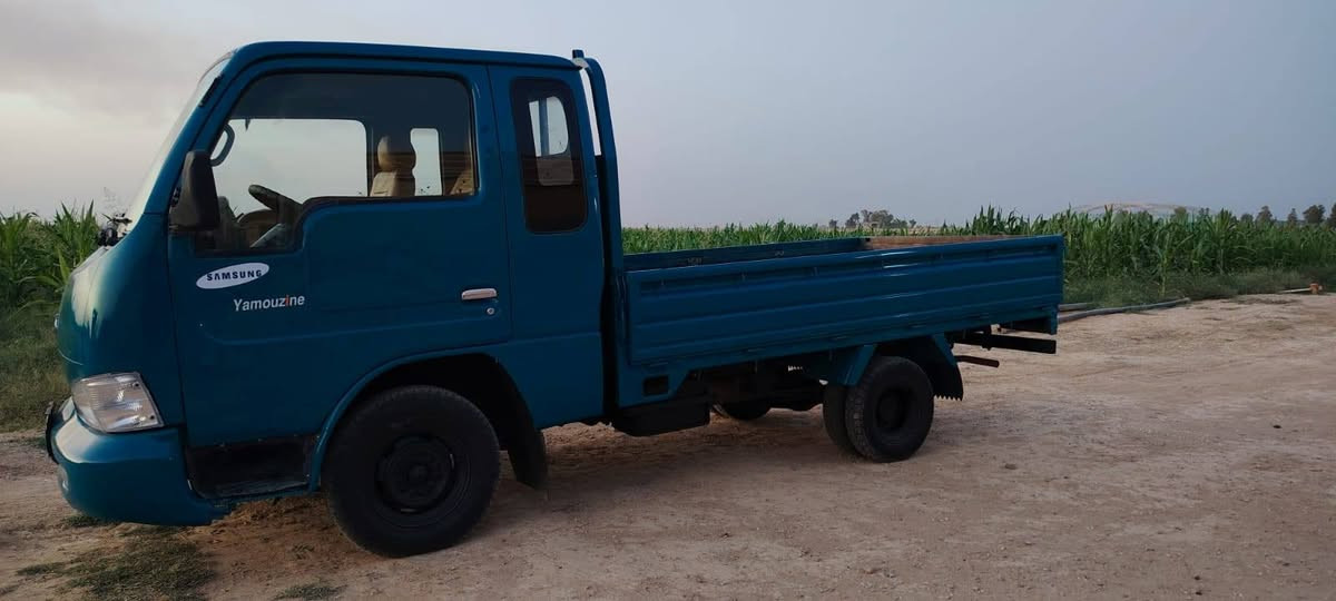 سياره للبيع كياا سومسونك موديل ٢٠٠٠ مصبوغه حزام رقم واسط سيارة بسمي سعر ٦٠ وبيه مجال مكان صلاح الدين تصال على ***********
