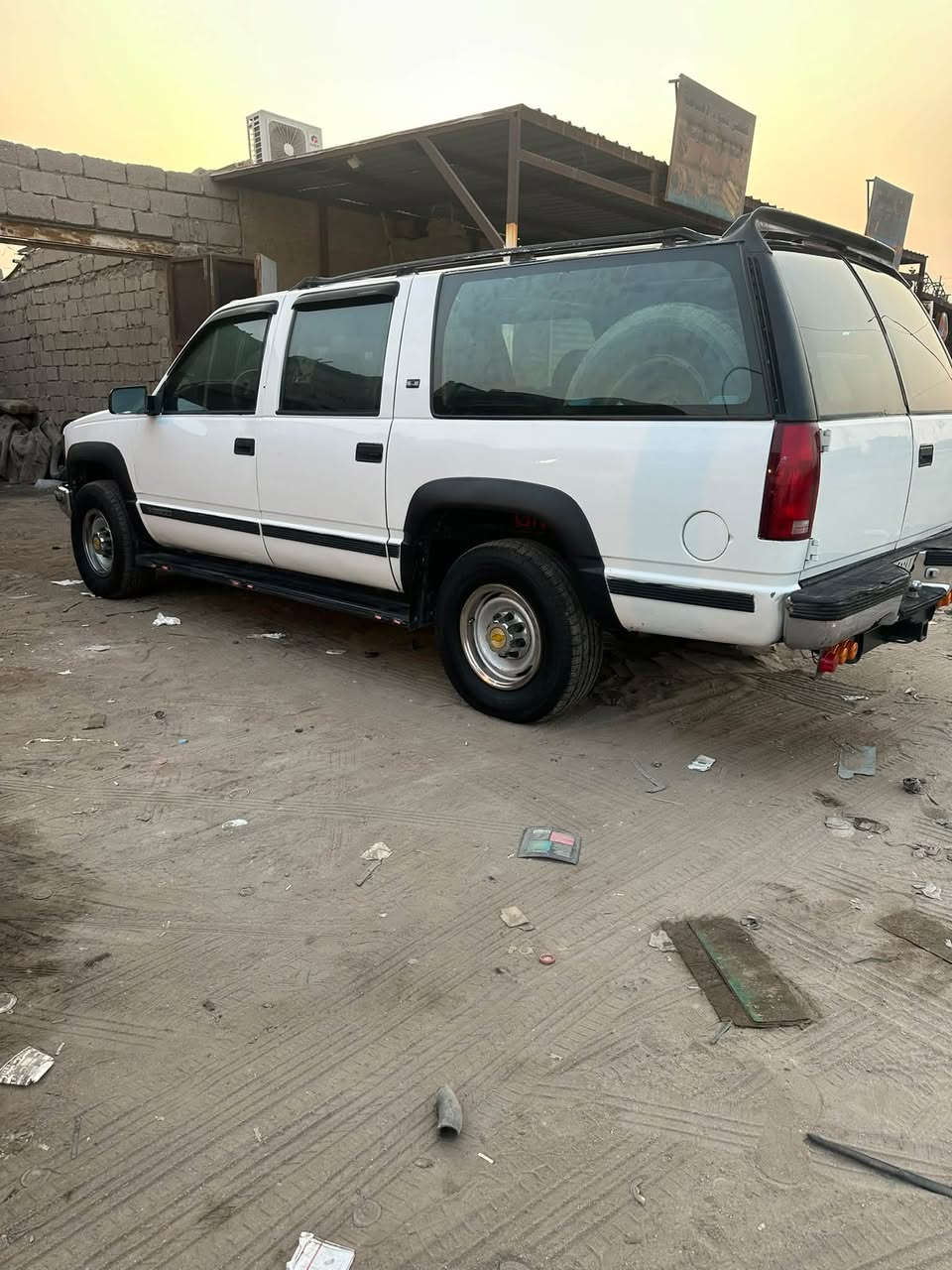 السلام عليكم سياره بهبهان 1995 سياره نضيفه متعوب عليه مكينه
350 كير 1000 كفاله بسمنه سياره تحويل ثاني يوم
سعرها 65 رقم ***********

