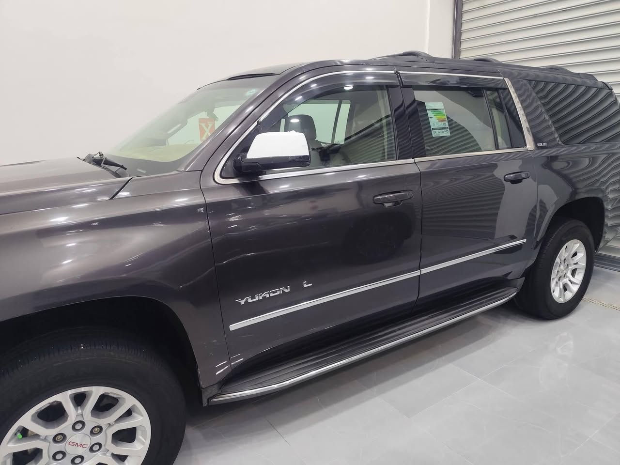 السلام عليكم جميعاً بيع مستعجل
يوكن GMC طويل اجره ٢٠١٧ أربيل خليجي رقم الجديد باسمي سنويه للحد ٢٠٣٠ مصفره هيئة وغرامات 
سياره جاهزه من كلشي تخم تاير حداده جديده باتري جديد جامه جديد منظومة بانزين جديده منظومة لايت زنون مكينه كير مضمونه سياره جاهزه على آخر حبابه خطها بغداد نجف بيها صبغ صفحه  اثر ضرر في البابين وتم تبديل اصلي مكفوله تكم وداخل وجاملغ امامي سعر السياره 210 وبيها مجال حق جيه بدون مرواس للبيع فقط.....  وبيع نقدا..... مكان السيارة الناصرية  .. والله يرزقك الجميع ... الاستفسار 
هاتف. ***********
ما موجود على الواتساب
