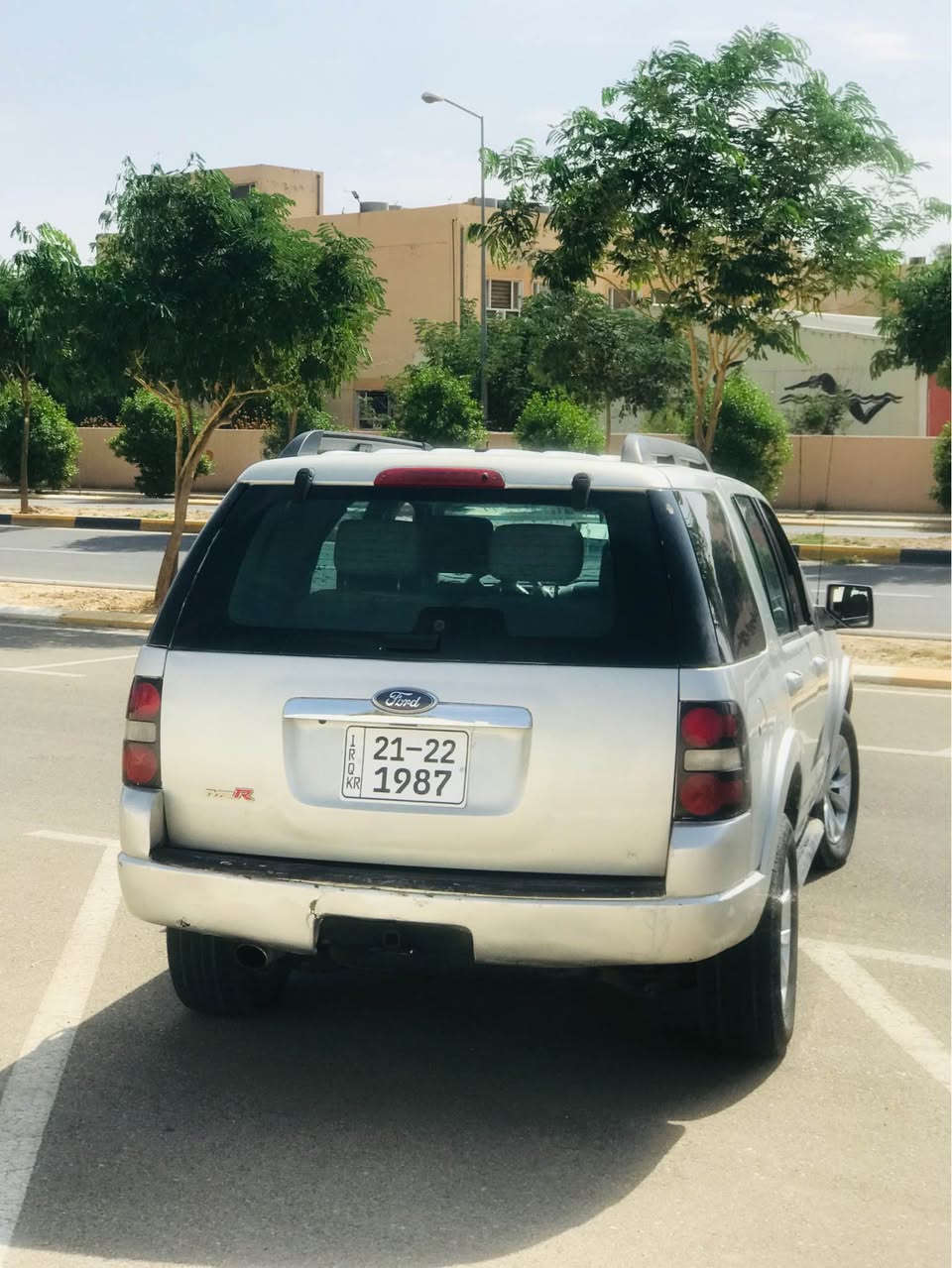 فورد اكسبلورر • ٦ مقاعد • كالار