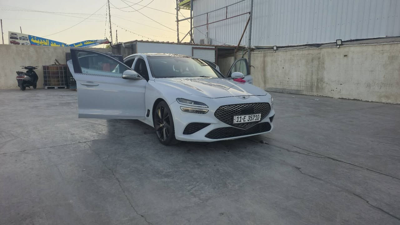 genesis g70 2022 ) وارد أمريكي
رقم  بغداد الدولي هزه جديده 
عداد 58 الف كيلو قابل للزياده 
المواصفات :  
•  مُحرك السياره  6 سلندر توين تيربو 
مزود بشوته وعطاس وكاله K&N  الامريكيه 
• لون سموك 
•داخل لون اسود مطرز ب احمر
•گشنات أمامية كهرباء جلد أسود مطرز احمر
.كشنات تدفئه تبريد 
•  تبريد قطعتين 
•   بصمه 
•  كامره خلفية 
•   نضام الكشف المحيطي في حالة الباركنك 
• تشغيل عن بعد 
•  اوتو هولد 
•  اوضاع القياده 5
- (سبورت - سبورت بلاس - أيكو - سمارت - مخصص )
•  نقاط عمياء  
• حساسات - امامي - خلفي - جانبي 
•  تحكم  مع شفتات 
•  نظام تحذير مغادرة المسار. 
.  نضام تفعيل مباشر للضوء العالي في الطريق المعتم 
•  نضام القيادة الذاتية 
•  نظام المساعدة في الحفاظ على المسار. 
•  نظام المساعدة في تجنب الاصطدام الأمامي. رادار 
•  نظام تثبيت السرعة التكيفي. 
•  نظام صوت Lexicon مع 15 سماعة 
•  شاشه 12.3 بوصة  تدعم كار بلي واندرويد اوتو 
•   إطار السياره ١٩
.كشنات وستيرن كهرباء مع خاصية الخزن
.مرايا جانبيه شفط واشارة وهيتر ورادار و قلاب
.فتحة سقف بانوراما
210 وبيها مجال 
***********

