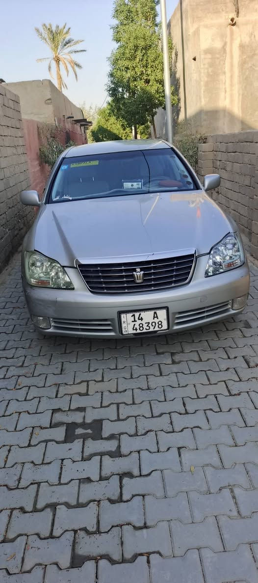 سلام عليكم  شاهينه لبيع موديل 2004 كصةقمارة راعيها جاري يريد تحويل سنويه نافذه 2028 مكينة كير مكفولة تبريد ثلج تحكمات جاهزه ستوها معيود تحويرها  لايت زنون دكمتين شاصي 80 سعر 88 مكاني قضاء المدينه ***********
