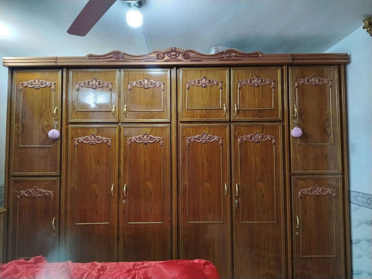 توجد غرفه نوم للبيع سوكيه خشب راقي مفوله نضافه ٪100 استخدام ثلاث 
اشهر السعر مـليون وربـع بيها مجال شي بسيط التواصل عبر الواتساب ***********
