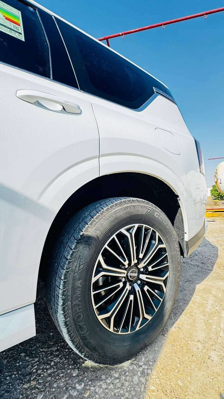 👑 نيسان باترول بلاتينيوم 2025 👑
🔥 3.8 V6 تنفّس طبيعي | فل كامل | فخامة استثنائية 🔥
🚘 الموديل: 2025
⭐ الفئة: Platinum City
⚙️ المحرك: V6 — 3.8 لتر — تنفّس طبيعي
💪 القوة: 316 حصان
🔥 العزم: 386 نيوتن.م
🔄 القير: أوتوماتيك 9 سرعات
🛞 الدفع: رباعي 4WD
⛽ سعة التانكي: 97 لتر
📍 الممشى: 27 ألف كم فقط
🛡️ الكفالة: مكفولة كفالة عامة
🤍 اللون: أبيض
❤️🖤 داخلية جلد فاخرة أحمر وأسود
✨ التجهيزات:
• جلد طبيعي مبطن
• مقاعد أمامية تدفئة وتبريد
• كرسي مع خاصية المساج ودعم قطني 4 وضعيات
• شاشات 14.3 إنچ
• شاشات ترفيه خلفية
• نظام صوت Klipsch بـ12 سماعة
• شاشة عرض على الزجاج الأمامي HUD
• كاميرا 360° بنظام عرض محيطي 3D
• نظام تبريد بيومتري
• إضاءة داخلية متعددة الألوان
• فتحة سقف بانوراما
• باب خلفي كهربائي بحساس حركة
• تكييف 3 مناطق مع مبرد خلفي
• شاحن لاسلكي
• مرآة داخلية ذكية
• تشغيل محرك عن بُعد
• دخول وتشغيل ذكي
• مثبت سرعة
• حساسات أمامية وخلفية
• أنظمة مساعدة السائق
• ProPILOT ومساعدة البقاء بالمسار
• مراقبة النقطة العمياء
• أنظمة تحذير وكبح للطوارئ
• إضاءة LED
• جنوط ألمنيوم
• قضبان سقفية
• شعار Platinum
• خطاف سحب خلفي
💎 سيارة فخمة، ممشاها قليل، ومواصفاتها عالية — جاهزة للفحص.
📞 للاستفسار:
***********

