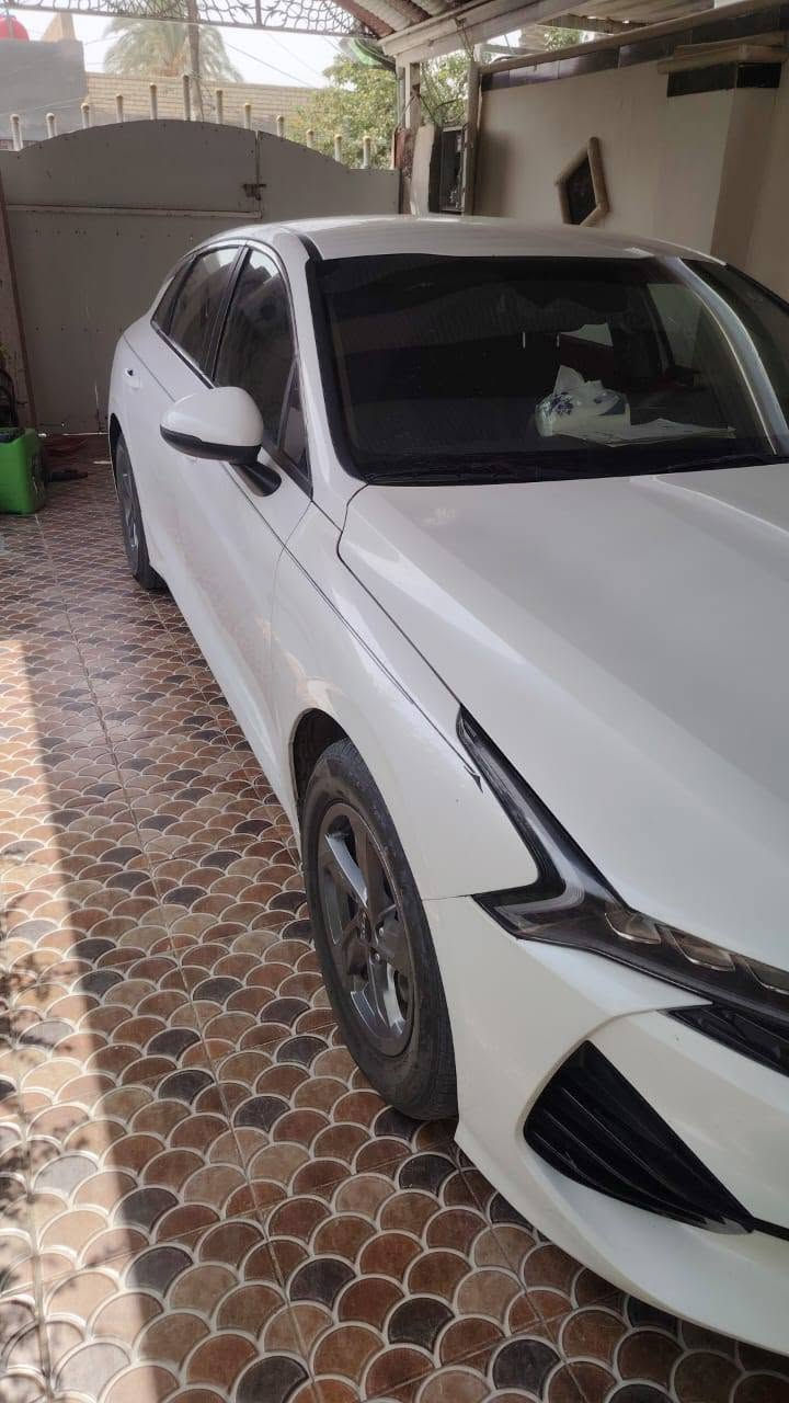 سلام عليكم شباب عندي هاي كي فايف وارد امريكي  موديل 22 حادث حلو بالمنشور بيها ثلث قطع تبديل رقم بغداد بسمي جاهزه ونضيفه كلش مكاني بابل جبله سعر 135 بيها مجال *********** بي واتساب تعال شوف ودلل
