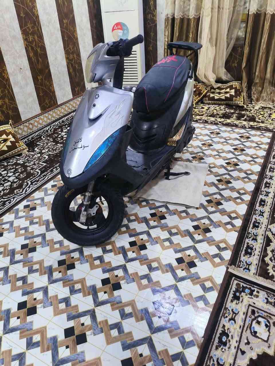 السلام عليكم دراجه خير من الله ناشفه مكينه ناشفه كفرات البلاد مختم خير من الله الدراجه معدل وشلعه بيها دبل امامي رياضي وصالنصه رياضي FM شرط الفصله  العنوان البصرة گرمة
***********
