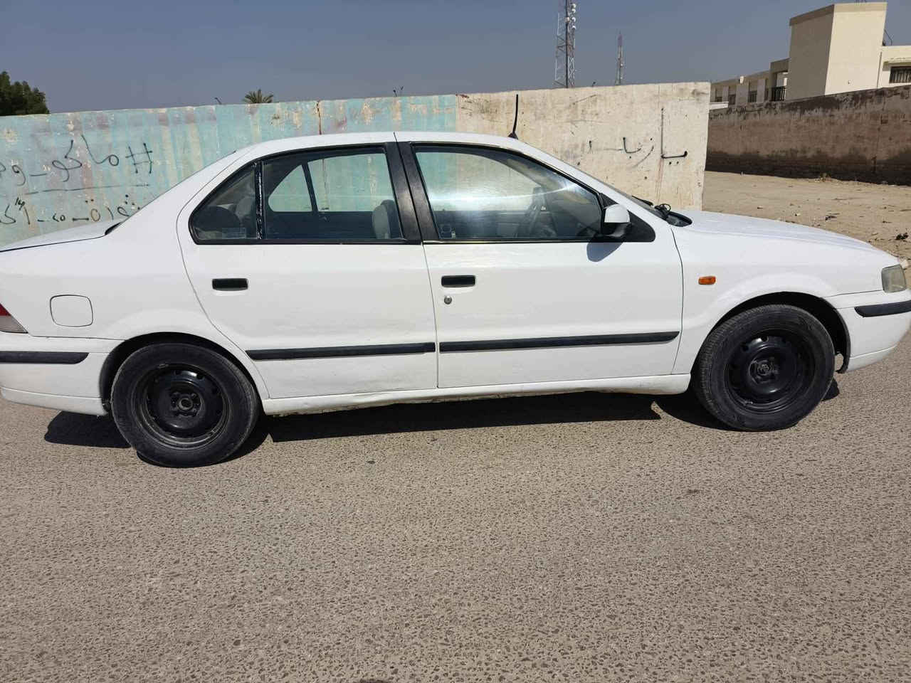 سمند 2010 رقم مثنئ دولي سنويه جديده
السياره مكفولة كفاله عامه من الضربه والفتح والتبديل فقط بنيد مبدل
محرك كير حداديه تخم تاير كله جديد باتري جديد عينه وصينيه جدد مشط جديد ادامه كامله  كهربائيات كلهه شغاله
السياره جاهزه كل نقص مابيهه ترايك وين ما يعجبك
السعر/31 
*********** اتصال فقط
مكاني ديوانية قضاء السدير ديوانية, القادسية
