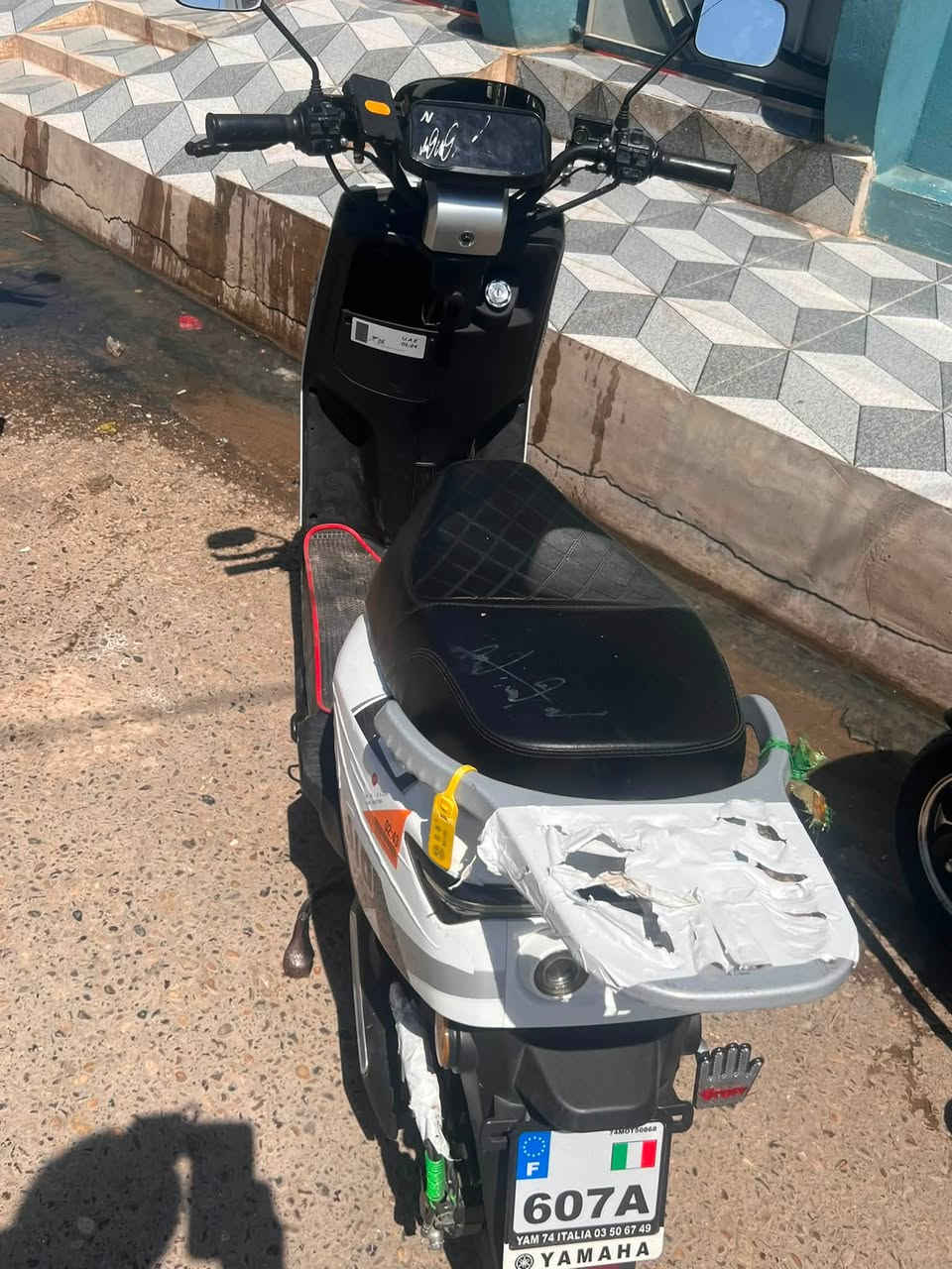 السلام وعليكم مطور شحن 318لبيع السعر 650قفل مكاني موصل اليسر المطور فولللل نصافه مابي ايي نقص كامل ‭***********‬
