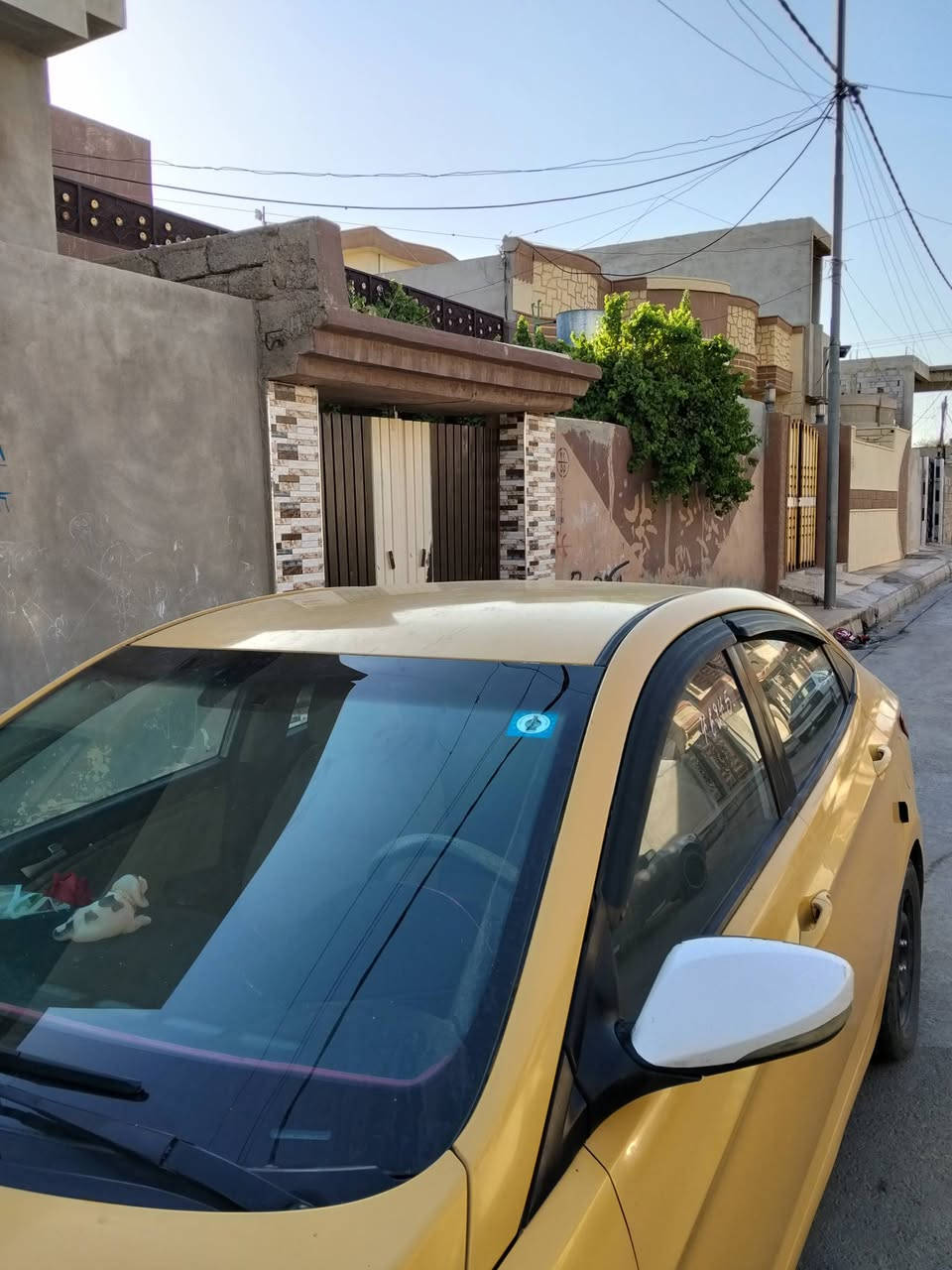 سلام عليكم 
اكسنت 2015 
بدون ضرر تلقيطات بسيطة
تبريد ثلج 
محرك 14 شرط بدون دوانز
رقم جديد
هزة قبل6 اشهر عملتها
اشاير بالمري 
انا الشرعي مشروع وطني 
السعر 85ومجال قليل
ملاحظة  ترهم مراوس مع كوكو او سيارة اقل 
***********
