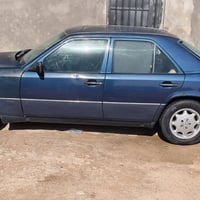 مرسيدس • ١٩٩٠ • محرك ٢٥٠٠