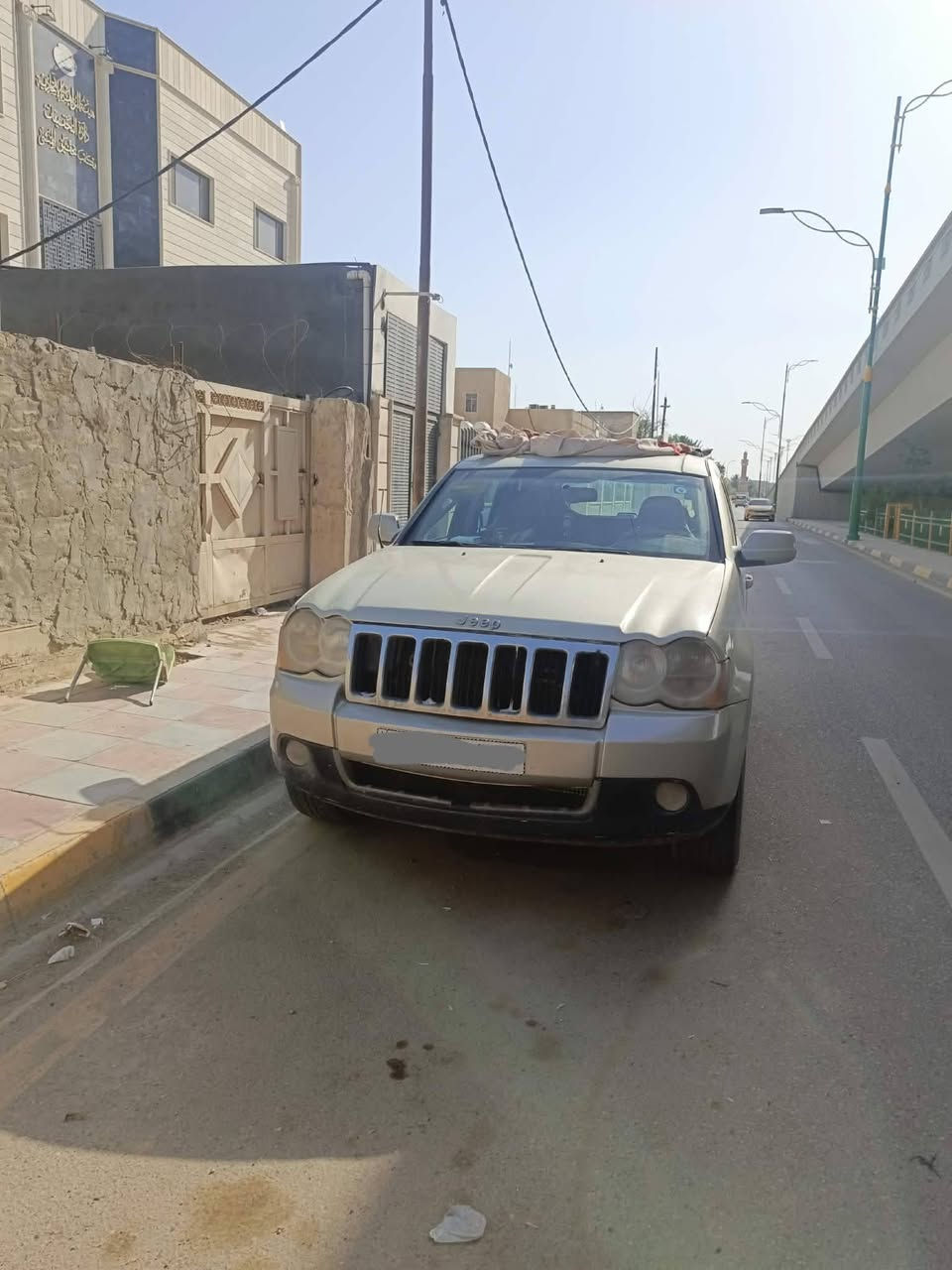 السلام عليكم من رخصت الادمن المحترم سياره جيب شيروكي موديل ٢٠٠٨ مكينه ٣ ونص مكينه كير شرط تبريد شغال حداديه امامي وخلفي شرط كهرباء كله جاهز تخم تاير المالك ابن عمي ويمي رتبت عقيد مدير مشروع السماوه مداور ثاني يوم رقم بغداد انكليزي بيه بابين امبدلات نفس اللون السعر ٩٤ مراوس سياره كوري زغيره عادي مكان السياره ديوانيه الحمزه الشرقي واي استفسار اني حاظر السياره مالت ابن عمي واني مكلف باي شي ان شاء الله وخادم
***********
***********
