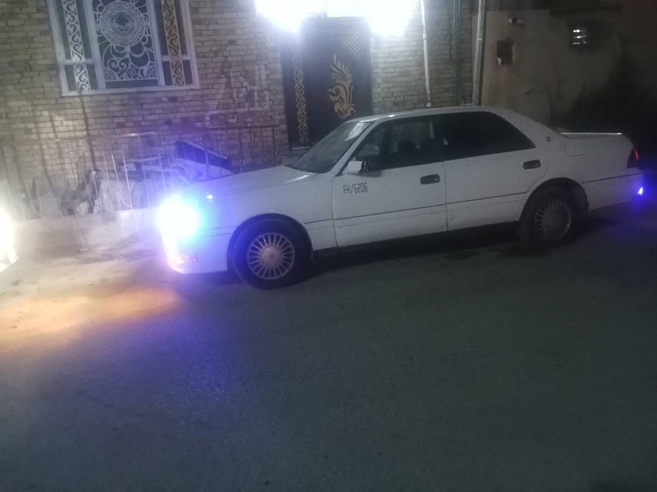 سلام عليكم عندي سياره راس الثور لون صدفي السياره  رقمه نبار لماني سنويه ل29 نقل جثه اني ابيعك دوات دوات لا تكلي وين راعيه   السياره مكينه كير  3000 فتي كهربيات  حاديه  بس لكدام ضعييفه  تبريد شغل تخم تاير جيد شاشه لايت زنون كهربيات شغاله  السياره حلوه السعر 30 وبيه مجال  مكاني شطره ***********
  لو شاراي لا يتعني  ابيع ادوات    السوك كلشي بيه
