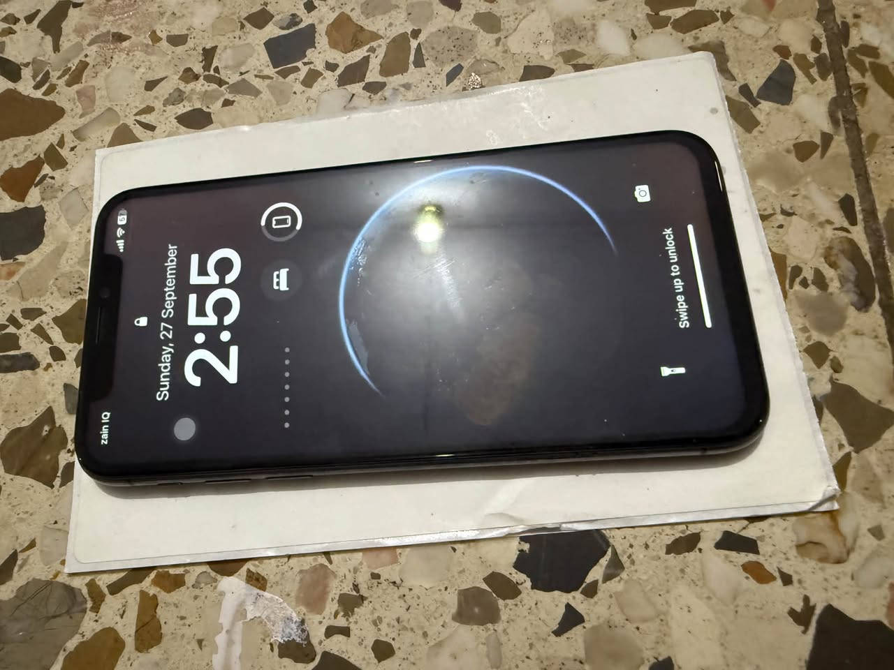مراوس فقط وانطي فرق ..ايفون اكس عادي لون مميز مبدل شاشه وبطاريه فيس ايدي شغال ذاكره 256 نضافه 99 زلغ مايبين اصلن  مراوس وانطي فرق كوت زين القوس   ***********
