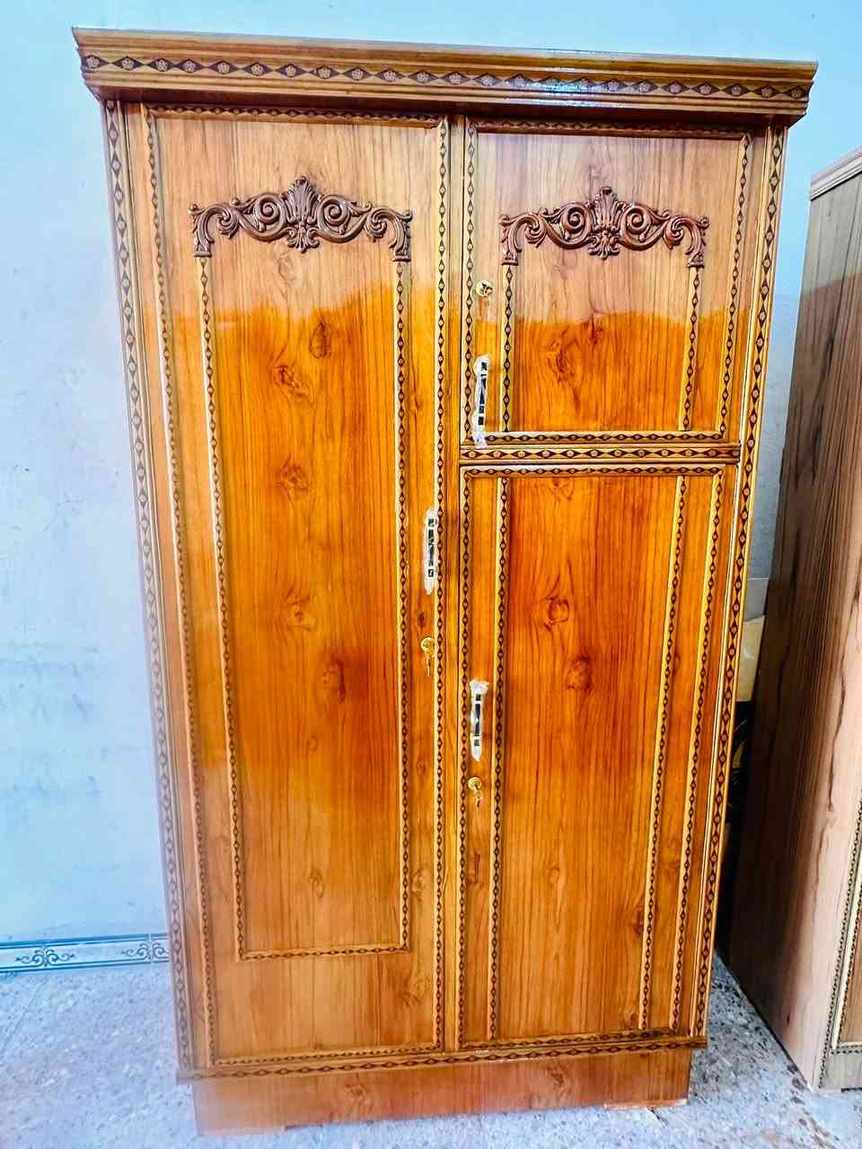 غرف نوم وكناتير ابو ٢ باب و٣ باب و٤ و٥ باب وبوفيات وجرابي جمله مفرد ***********
