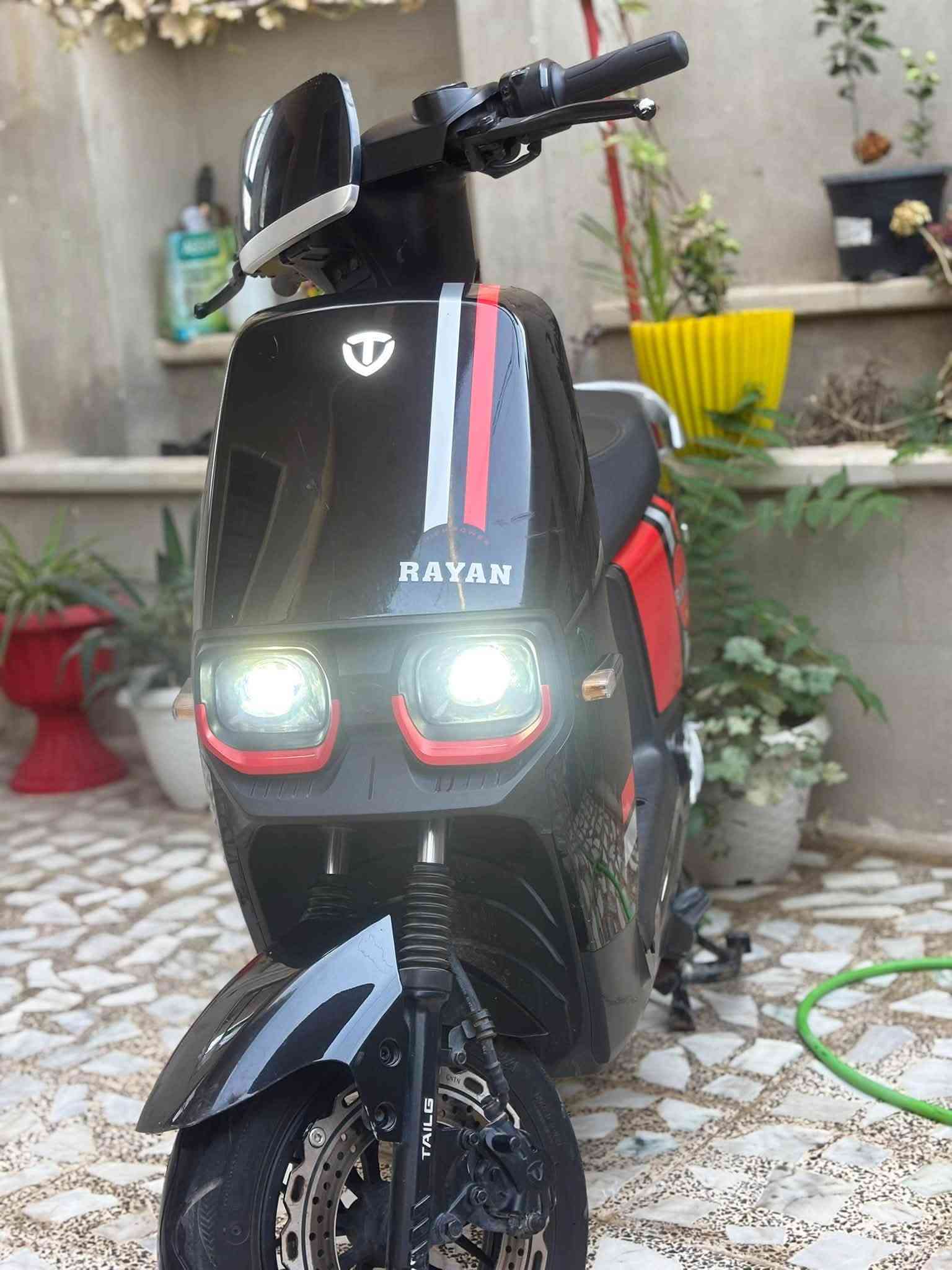 ريان ابوعيون ملف عقل بطاريات بلاديات شرط الفحص
6بطاريات دبل عل شرط الفحص 

يمشي مسافه 50-55 كيلو 

مثبت سرعه نضام بارك نضام بك 

سرعه 60 بصمه تشغل عن بعد نضام سرقه 

لايت عالي ناصي اشاير

كلشي ممبدل بي كلو بلادي 

كلو شغال مابي اي نقص 

السعر 735 بي مجال بسيط 

العنوان موصل حي الحدباء 

***********بي واتساب
