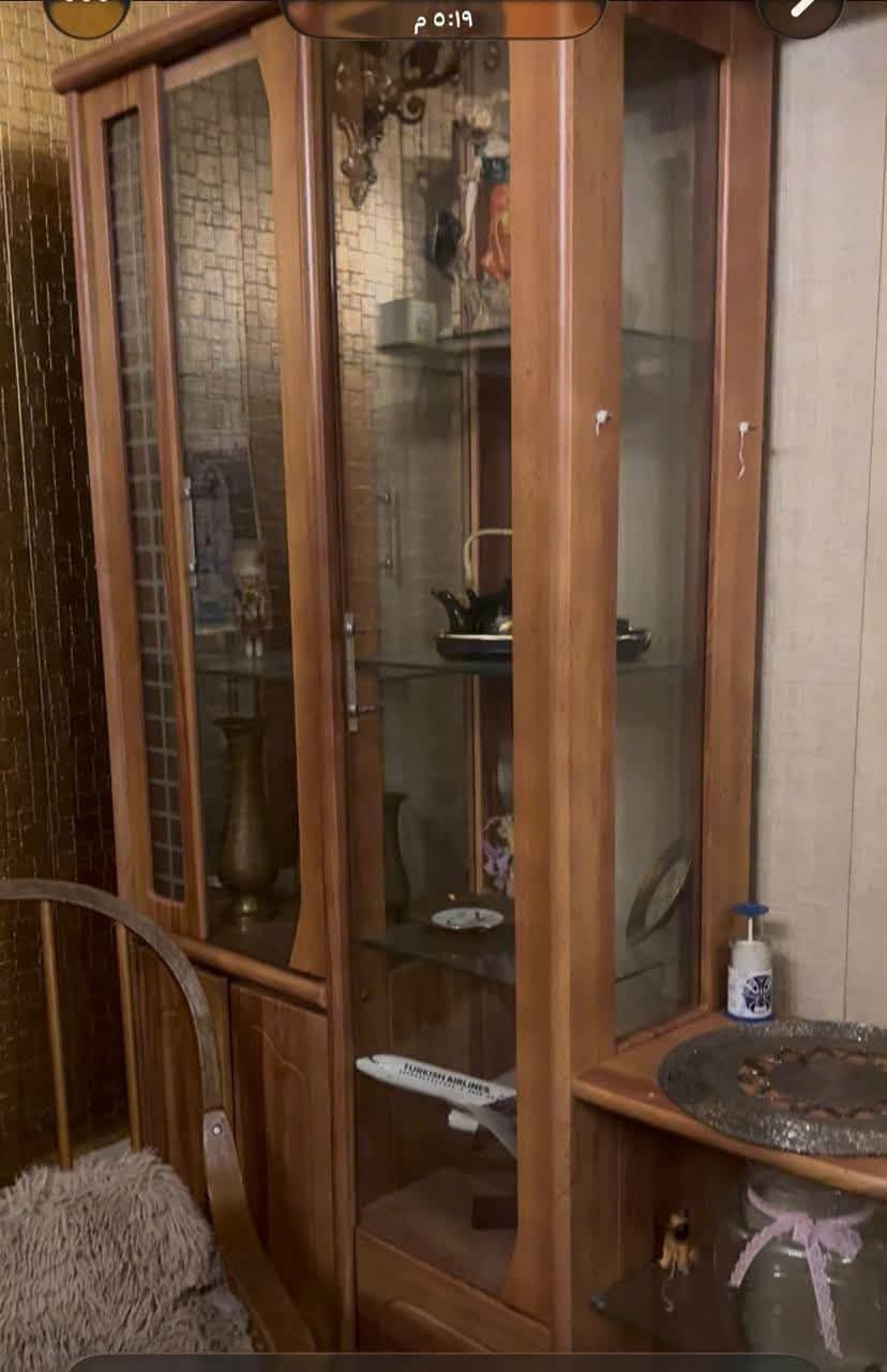 معرض + زوج معارض + زاوية معرض كلة جام ومرتب وزلغ مابي للبيع للاستفسار / ***********
