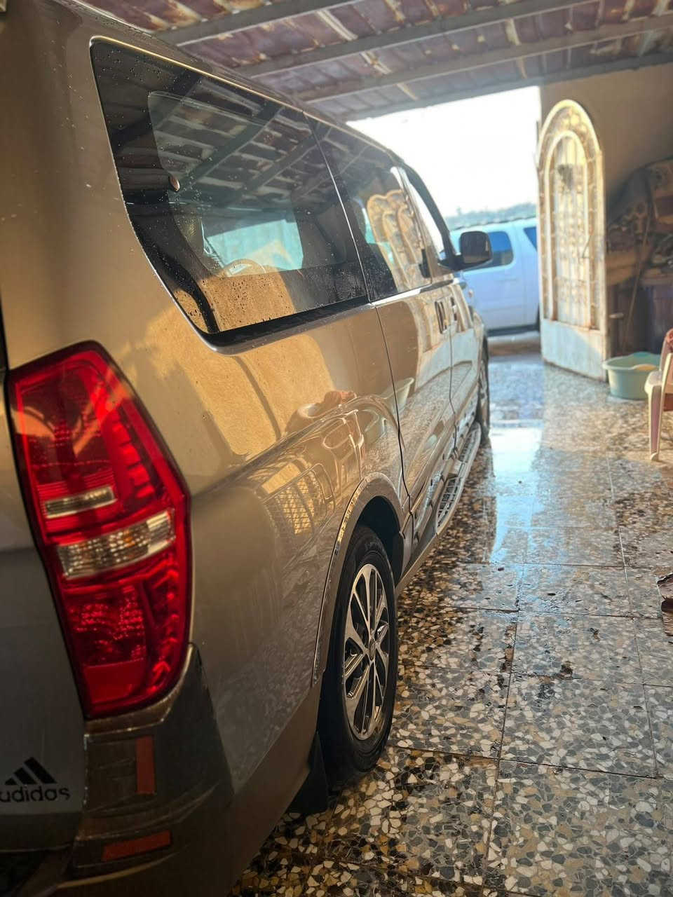 السلام عليكم ستاركس موديل 15 البيع سياره جاهز مكينه ٧ السعر 200وبيه مجال توصل على هذ رقم ***********
