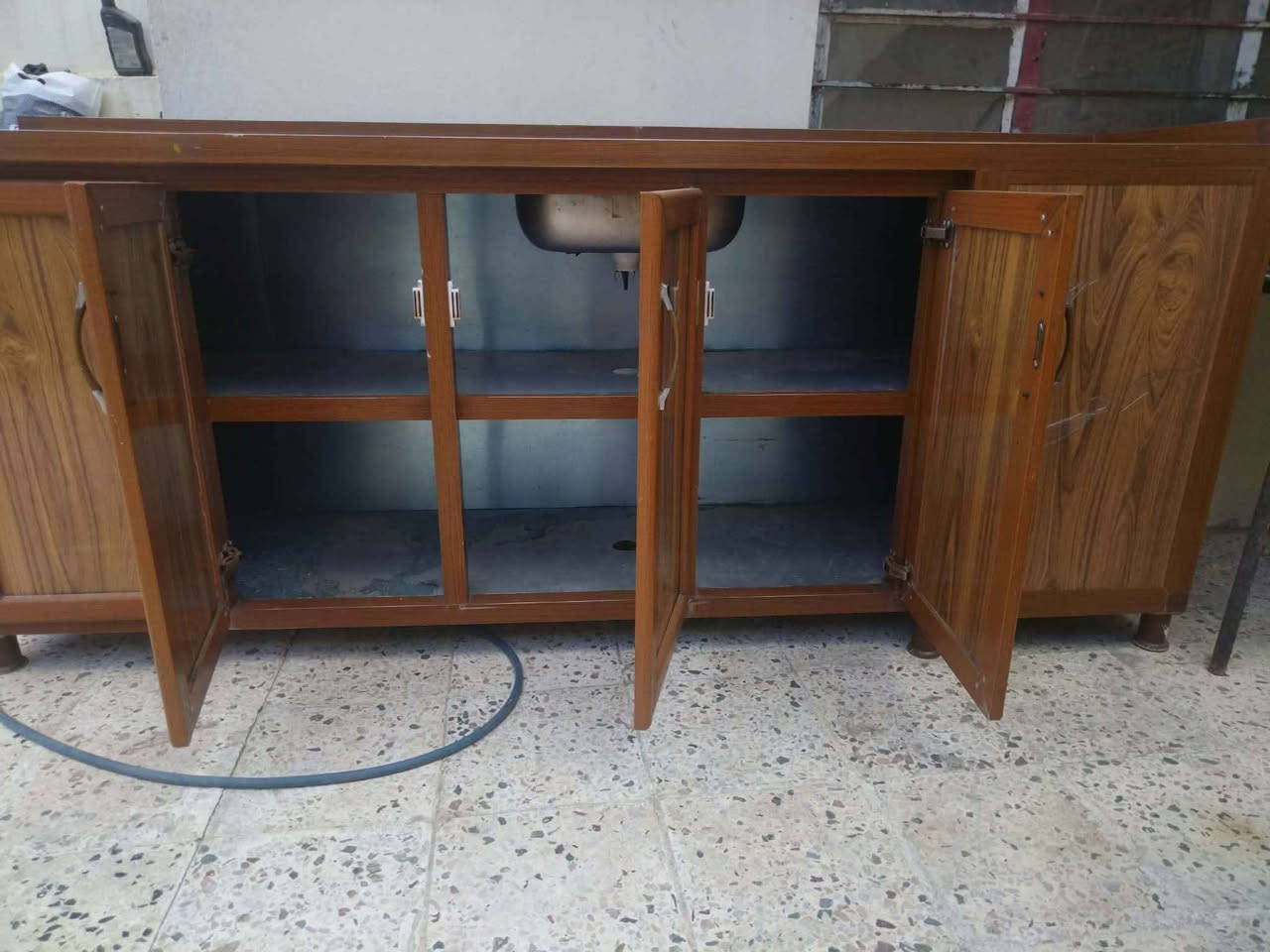 للبيع طول 2ونص وعرض نص متر سعر 110توصل على خاص او على رقم *********** وبي كسر في مكانين بس خفيف وضح في صور موصل, نينوى
