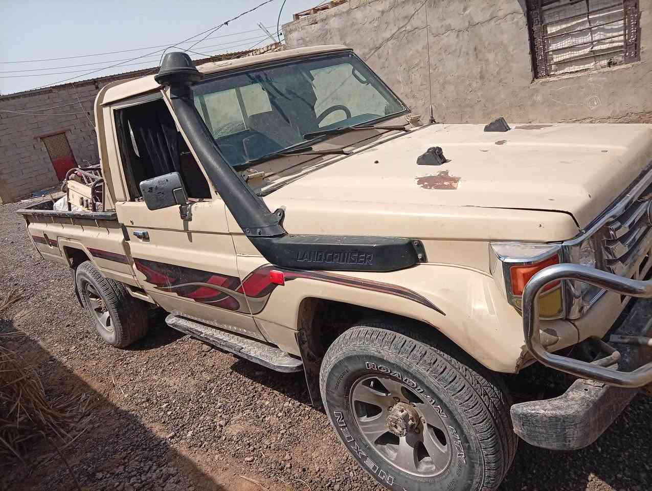 مديل 2000للبيع السعر28وبيها مجال مكانها ديوانية البدير اتصل ودلل *********** اومراوس بكيه حمل قديمه
