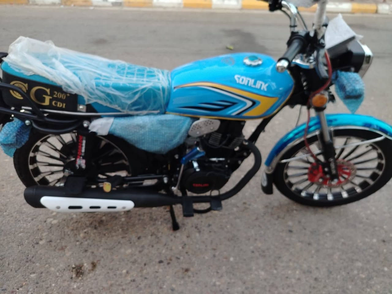 سونك موديل 26 صالي شي قليل من شديته بعده  زيرو مامشي تعال بعينك شوف سيبي اف ضاغطه وزنجيل كله تعرف جديد ماته بيش  
السعر مليون و٢٥٠لف وبي مجال شي قليل لمو شراي ليتصل مكاني الرمادي التميم ***********
