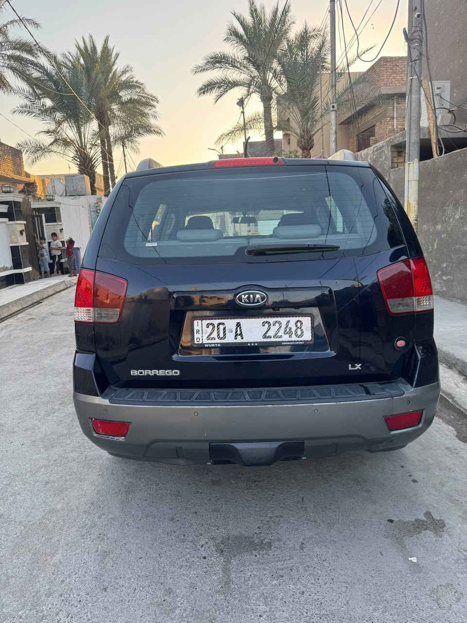 كيا بوريجو ٢٠٠٩ بدون صبغ بدون حادث وارد أمريكي رقم ديالى ومكانها بعقوبة باسمي محرك ٢٠١٢ وكير مكفولات تبريد كهربائيات كاملة كامرة حساسات خلفية صبغ البنيد والقمارة طافي تايرات جيدة جدا باتري جديد فيت بمب جديد. 
السعر ١١٠ ورقة
الاتصال على الرقم
***********
