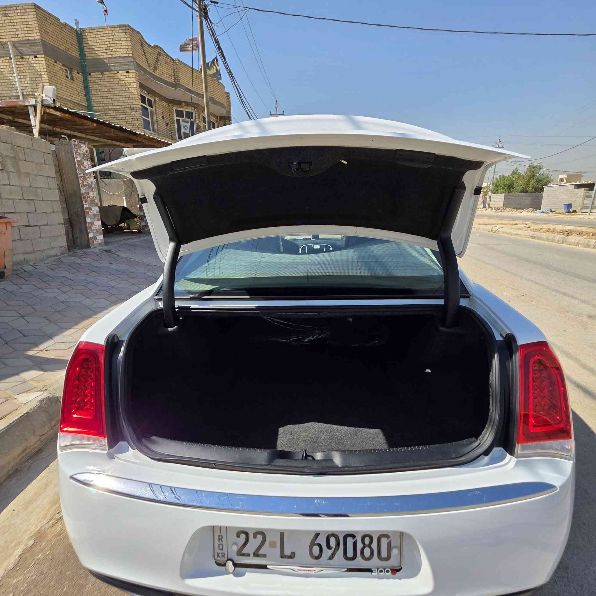 كرايسلر 300 • ٣٦٠٠ ستة سلندر • رقم اربيل