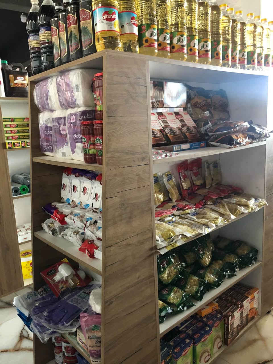 يالله 
للبيع رفوف خشب حديث ثقيل درجة اولى مال اسواق او كوزمتك الشراي ينتصل ***********
