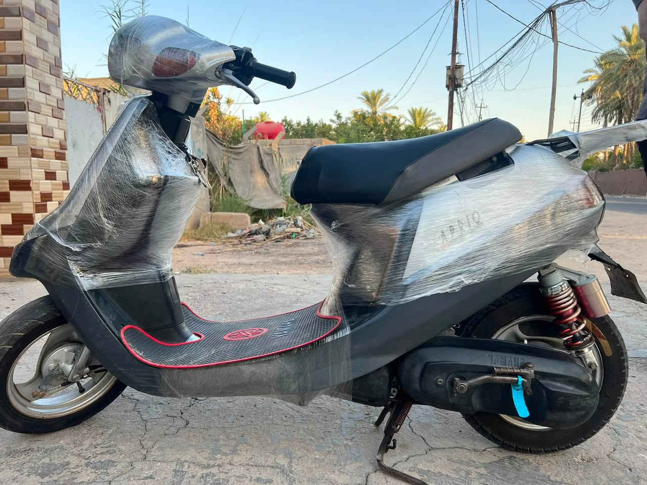 سلام عليكم بطه موديل 2000 مكينه ناعمة دراجه كلش نظيفه وكهربائيه كله جديد وشغال والدراجه نكره سلف اي نقص مابيه 
السعر$:325 وبيه مجال بسيط الرقم : ***********
