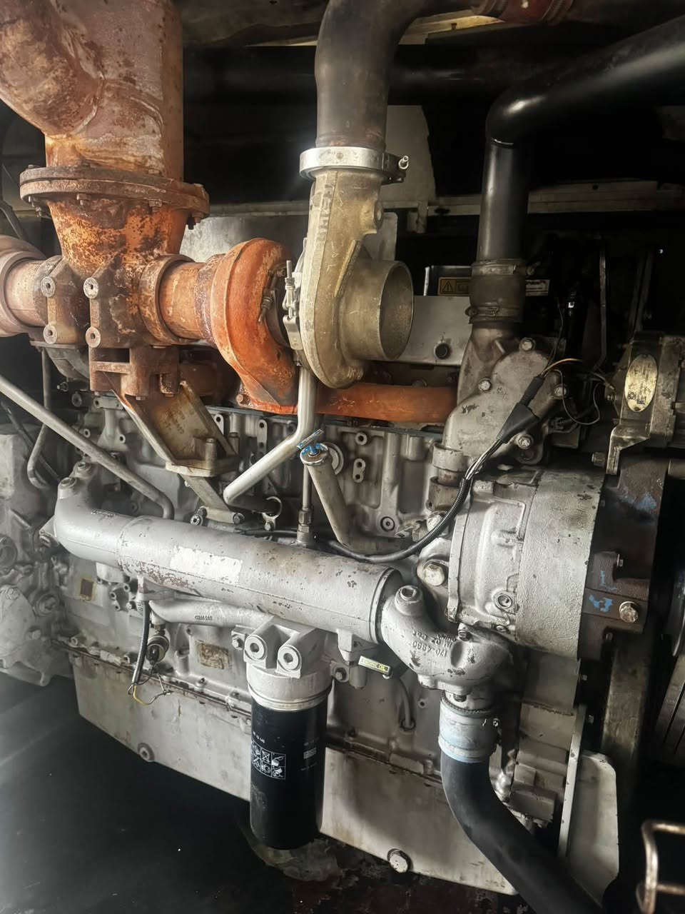 السلام عليكم
بيركنز 2800دبل سوبر
650kv
المحرك ساطر
والكرنك سايس ١٠ 
أبيع عله وضعه 
السعر ١٦٥ وبيه مجال 
حاليآ شغاله وبيه سطره 
***********
