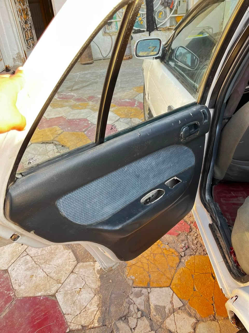 سلام عليكم سيارة كيه سيفيا موديل 94 كير اتماتيك  كير  مكينه  وحداديه خير من الله رقم بغداد أنكليزي للبيع السعر 33 وبيه مجال  الاتصال ع هذي الأرقام 
***********
***********
