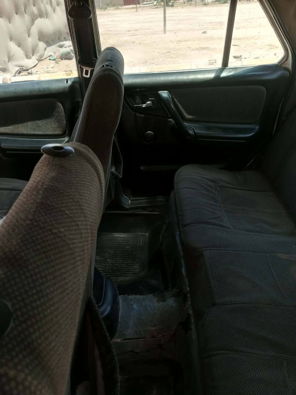 فولكه بيها تنقيص قليل كلش 
مكينه فقتي ثنين واونص 
vvt 2500
تحويل ثاني يوم سنويه لل 2030
تبريد ثلج 
لايت زنون شمسي
كهربائيات من طول لطول شغاله 
هورنات بوش مشتريهن 3 ورقات 
تواير جدد ابو الخطه صالي شهر من بدلت تخم 
سله مفصلها 300 الف بغداد سل ستيل وياها 
جادرها برداتها 
السعر 37 وبيها مجال 
للاستفار اكثر 
***********
