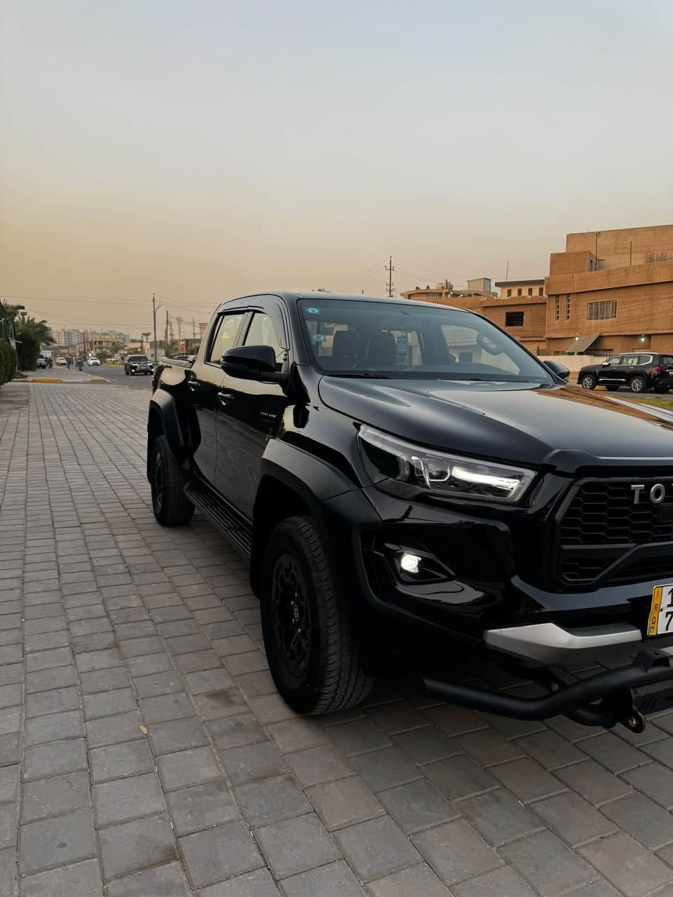 هايلوكس GR • ٢٠٢٤ • رقم بغداد