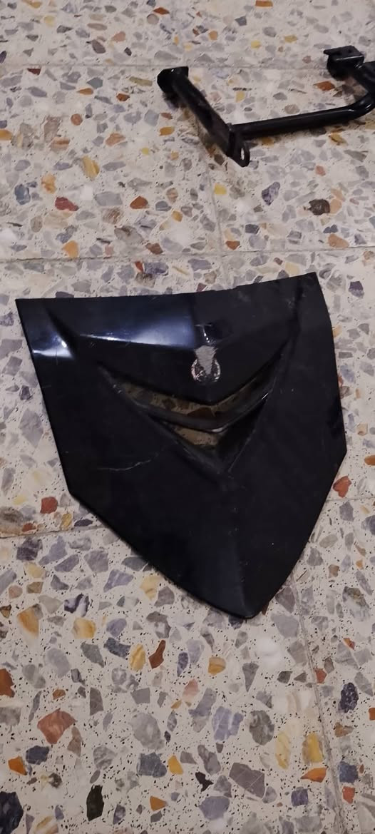 السلام عليكم غراض سكنس قطره دهن +زوج كفرات ماعدا الجاملغ والوجه الامامي سكنس +اشاره السكنس الكفرات سعرهن 20والسواد قبق هندر سعره 3الاف)+القطره مال دهن 3الاف 
عنواني بغداد الدوره المهديه الثانيه
رقم الهاتف***********
