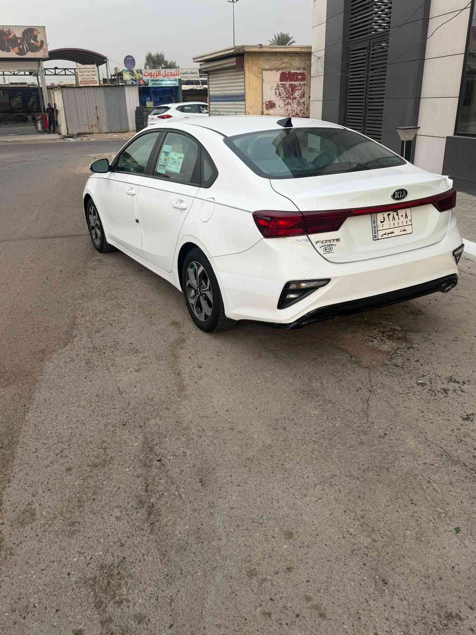 السلام عليكم عندي كيا فورتي للبيع موديل ٢٠١٩ رقم بغداد شرط التحويل وراد أمريكي بدون تبديل بدون صبغ فقط دعامية وبل دوسة الباقي بدون صبغ مكينة ٢٠٠ دوش كير أي تي منضومة تبريد جديد صدر امامي خلفي سيارة جاهزة ع آخر حباية صور الحادث مرفقة ول سونار مرفق لاستفسار *********** عنوان بغداد السعر ١١٣ وبيها مجال
