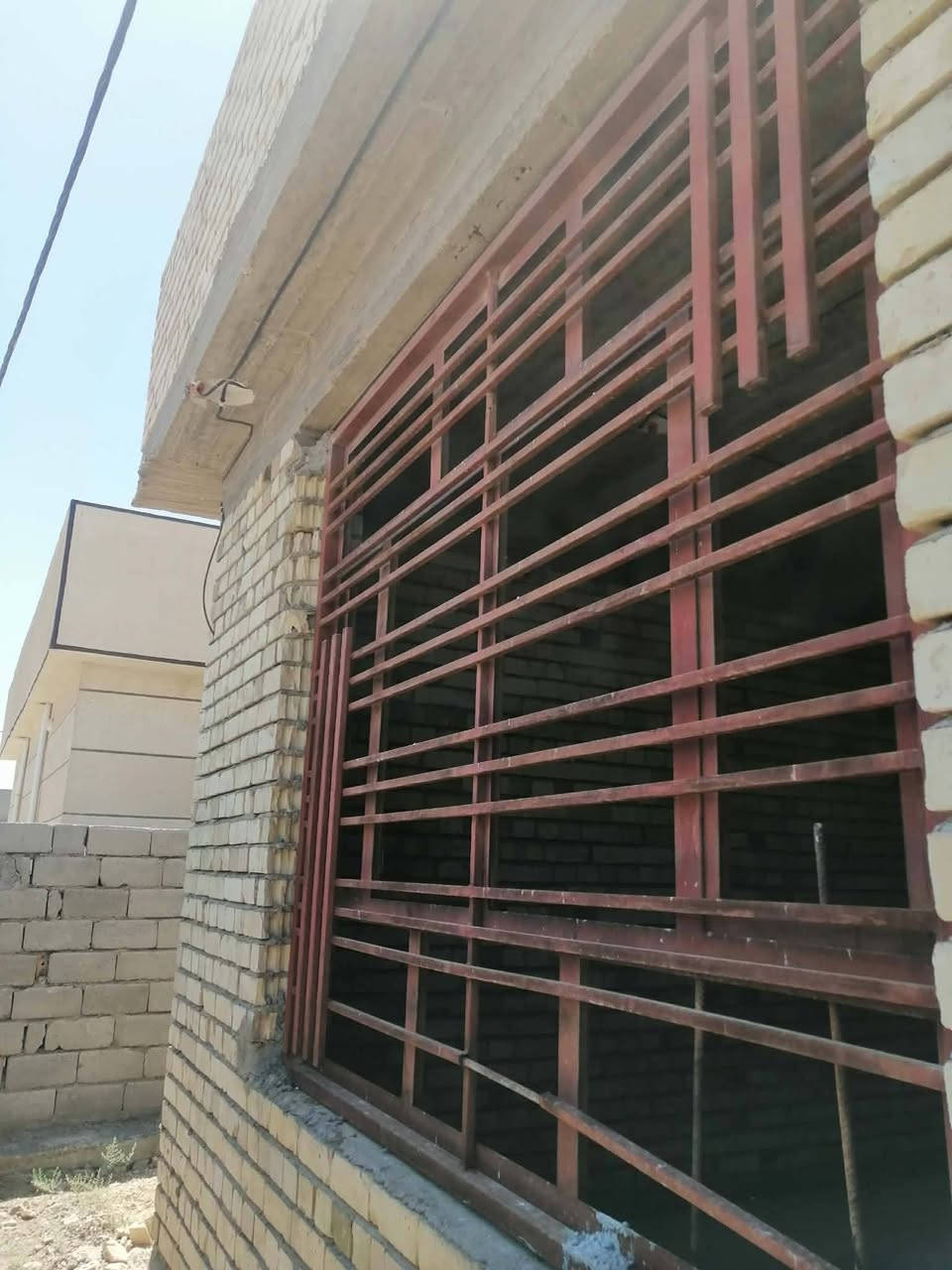 شبابيك ٢×٢ • باب ١×٢٫٢ • سعر مناسب
