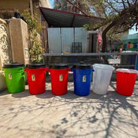 اسطوله بلاستك • نضيفات