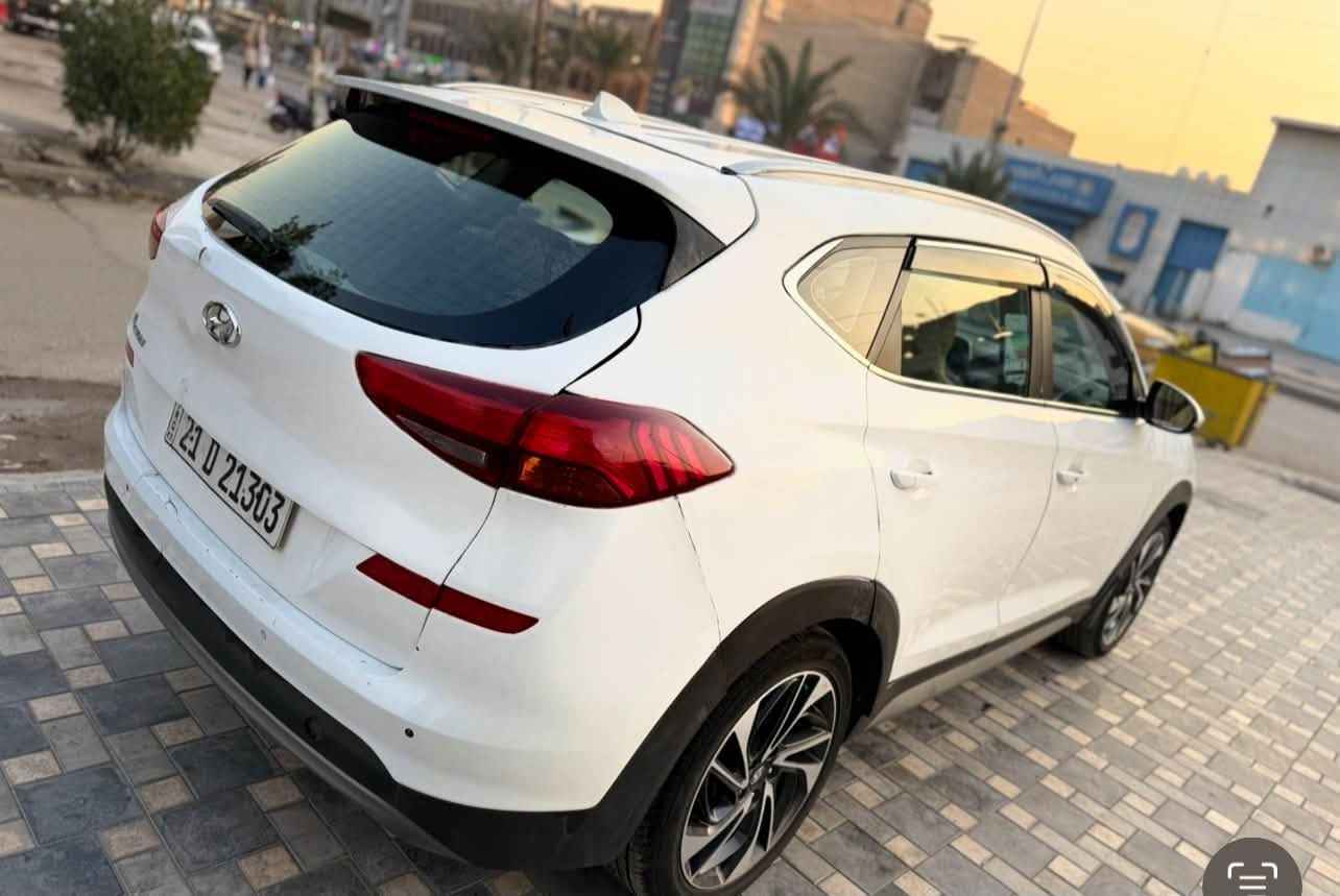 توكسان خليجي موديل 2019 بسعر جدا مناسب لغرض البيع 133$ وبيهه مجال بسيط حك الجيه
السياره ماشيه 105k عله ايدي مال بيت صارلهه سنتين عندي 
بيهه صبغ 3 قطع ونص السونار مرفوق بل منشور 
بصمه تشغيل بصمه أبواب شاشه جبيره كامره دواره مري شفط اشاير بل مري تبريد ثلج داخل عسلي مكينه 2000 دوش 
كرسي كهرباء شحن لاسلكي كشن جلد رقم سليمانيه الجديد بأسمي 
مكان السياره بغداد الرصافه 
للاستفسار
*********** غير متواجد على الفيس
